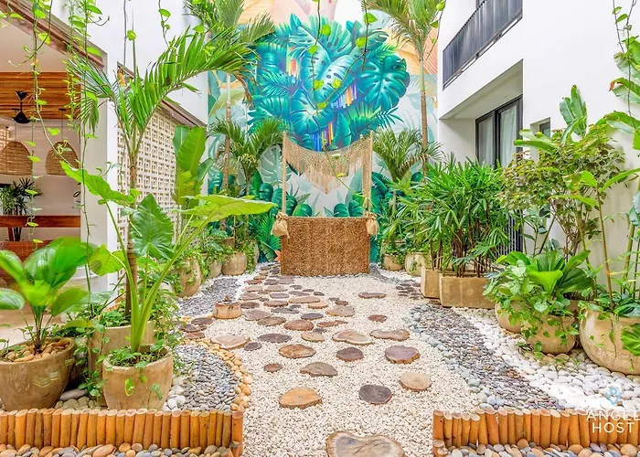 Chic Condotel With Roof Pool 10-min Walk To