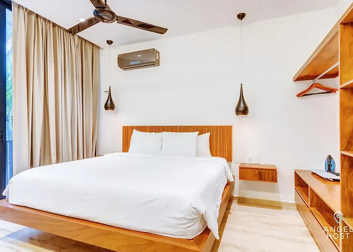 Chic Condotel With Roof Pool 10-min Walk To
